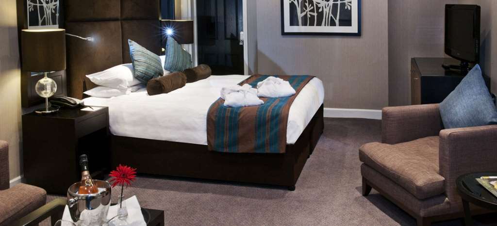 Hotel Ettington Chase Habitación foto