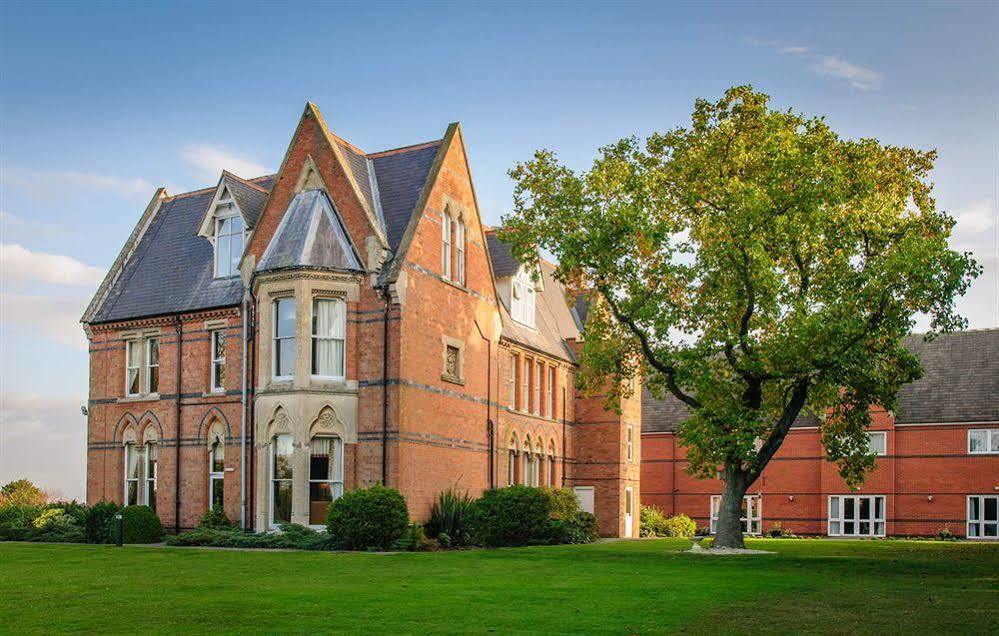 Hotel Ettington Chase Exterior foto