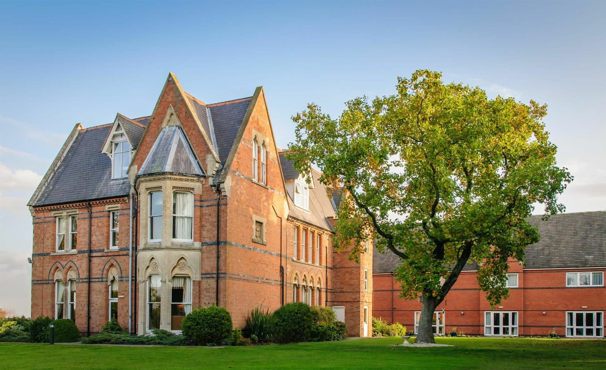 Hotel Ettington Chase Exterior foto